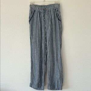 Briggs New York blue and white striped linen drawstring wideleg pants!